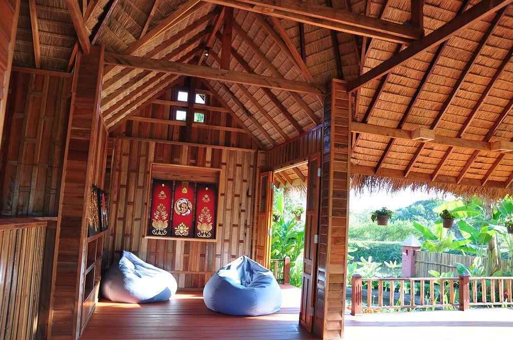 Viengtara Vangvieng Resort Vang Vieng Bagian luar foto
